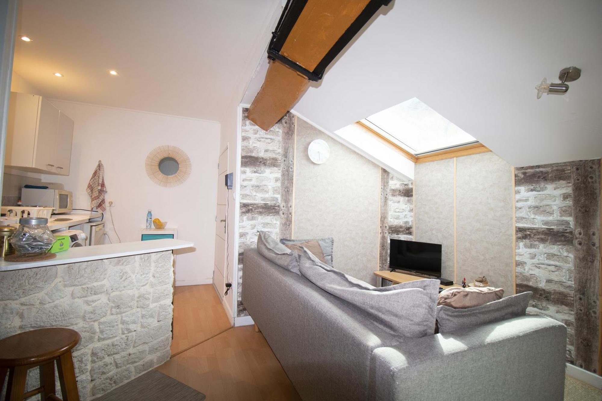 Stud'Ain Apartment Coligny Ngoại thất bức ảnh